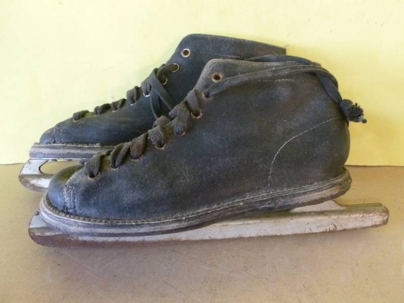 Vintage Ice Skates