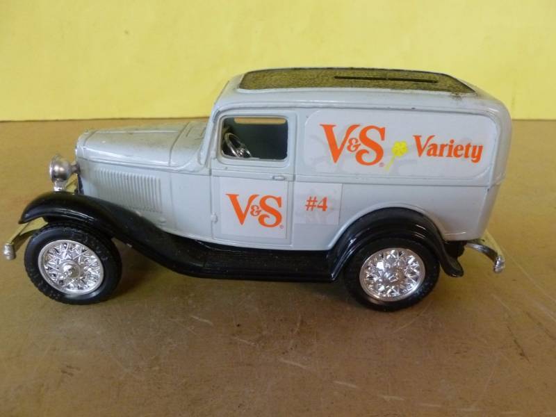 Ertl Truck Coin Bank