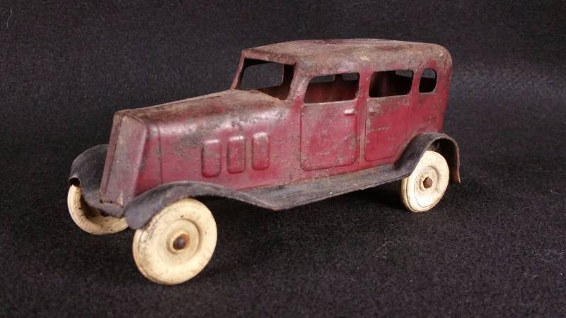 wyandotte pressed steel toy cars