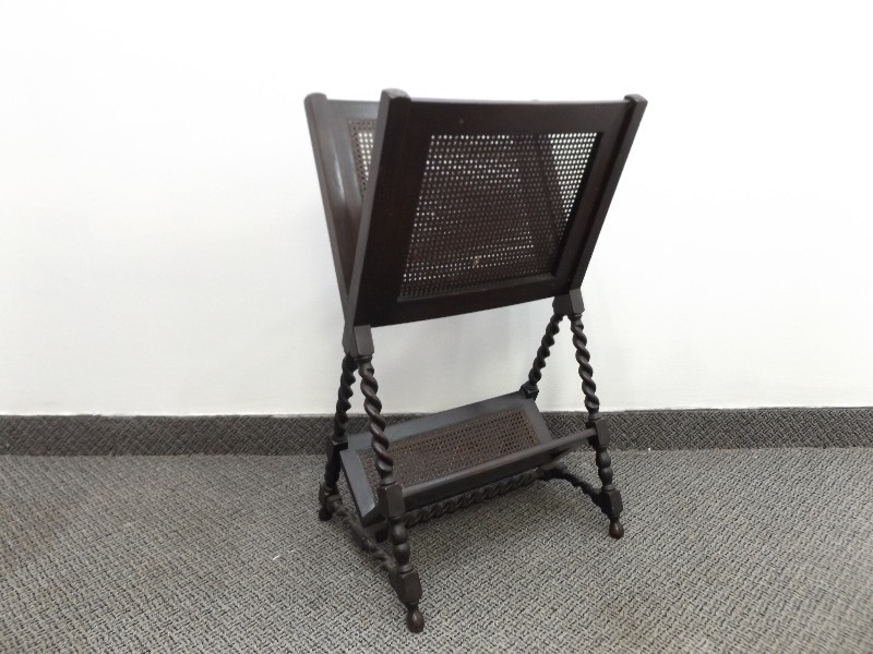 lot 24 image: Vintage Wood Rattan MagazineNewspaper Stand