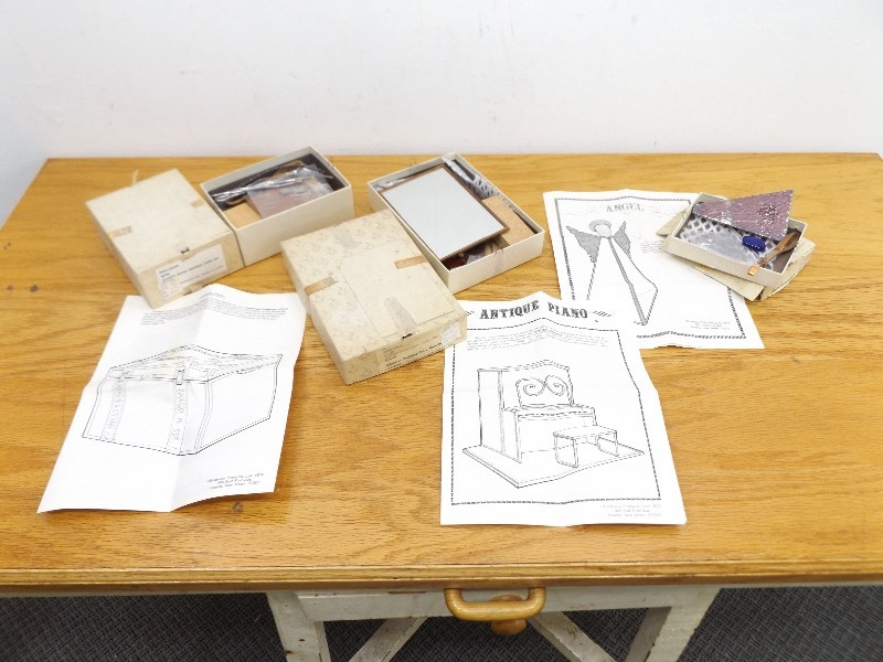 lot 46 image: 3 Vintage Stained Glass Craft Projects in Original Boxes