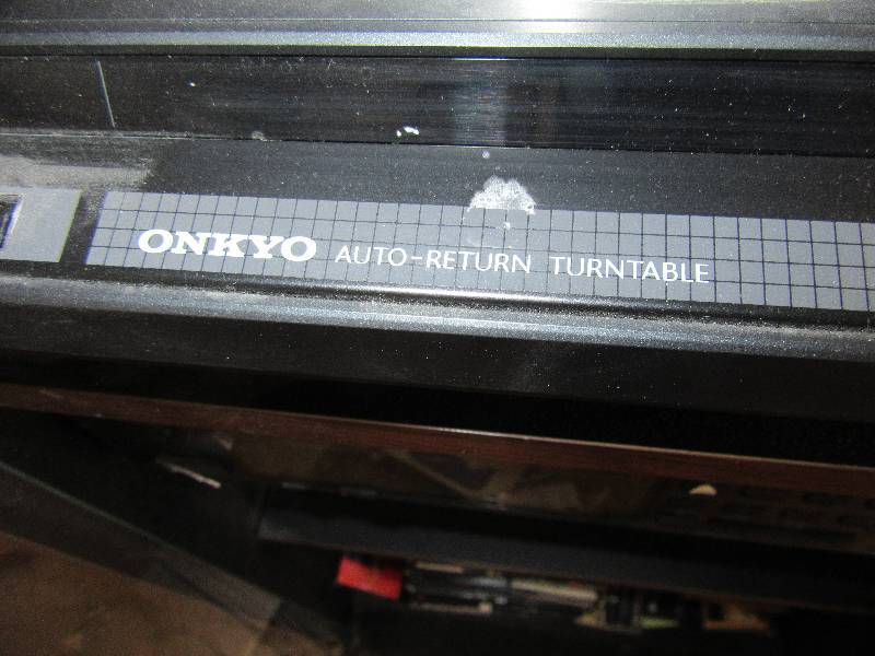 lot 102 image: ONKYO Turn table Onkyo TunerAmplifier ONKYO Cassette Deck.. BOSE speakers.. You must take down the speakers.. Case included.. TAPES NOT INCLUDED
