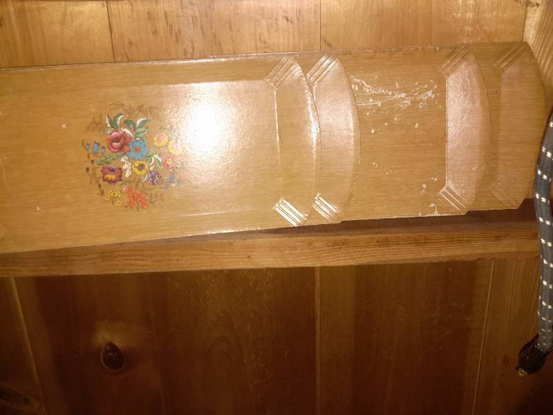 lot 148 image: Lot of vintage kitchen ware Spice rack, Toaster 2 Vintage Irons.. Other items as pictured. Bring your own packaging material