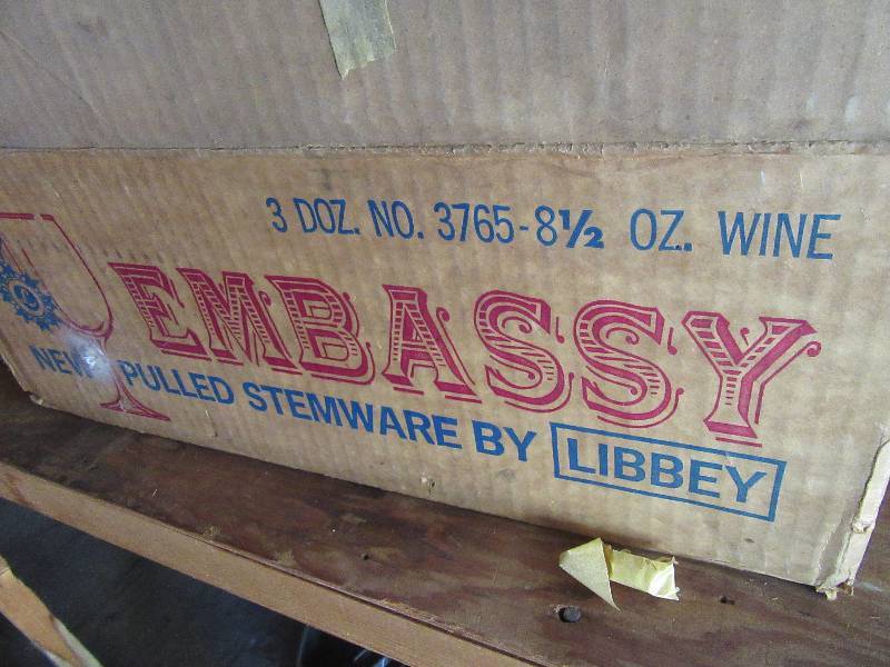 lot 189 image: 3 dozen 8 12 oz stemmed wine glasses as shown.