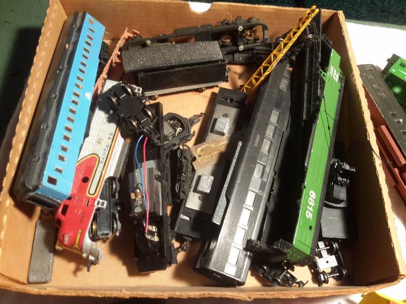 lot 24 image: Large lot of HO Train Car Parts etc..