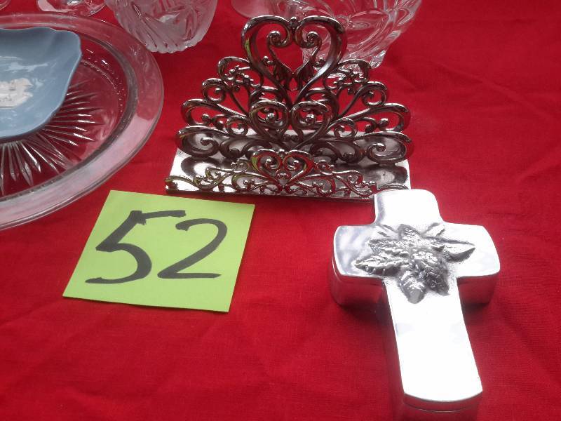 lot 52 image: Misc. Glassware as pictured.. See closeups.. Bring your own packaging material