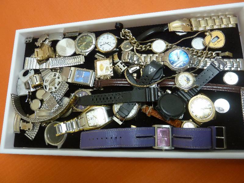 lot 427 image: Large Watch Lot