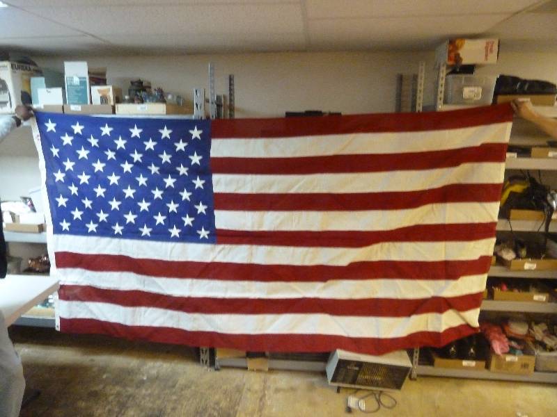 lot 460 image: American Flags