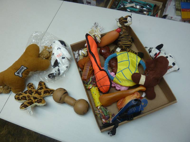 lot 474 image: Dog Toy Lot