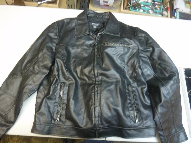 lot 483 image: Kenneth Cole Leather Jacket