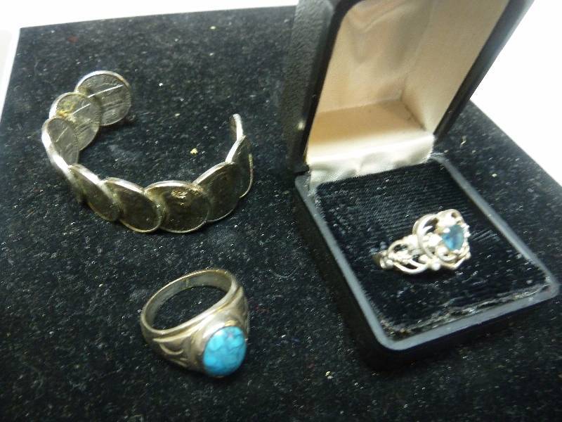 lot 484 image: Jewelry Lot