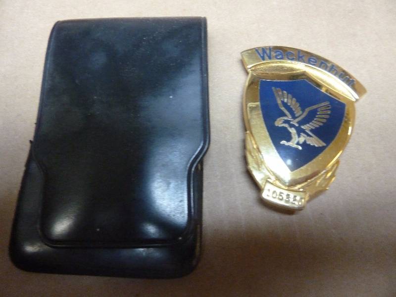 lot 485 image: Blackinton Wackenhut Security Badge
