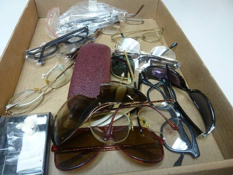 lot 488 image: Large Glasses Lot
