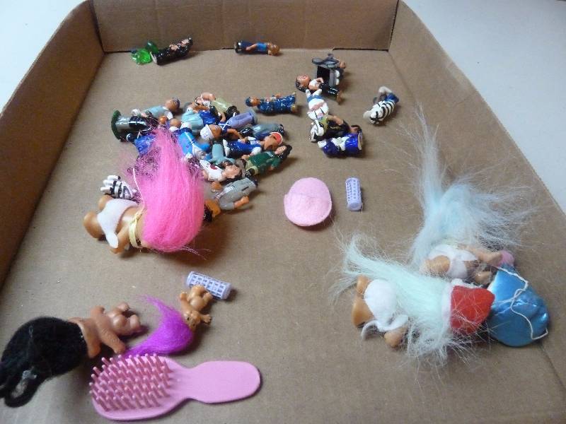 lot 497 image: Toy Lot