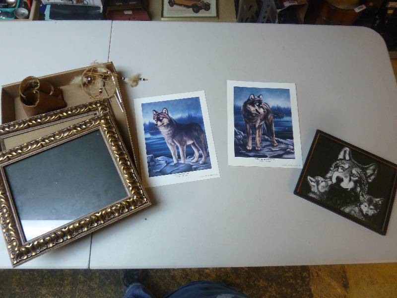 lot 521 image: Vintage Picture Frames