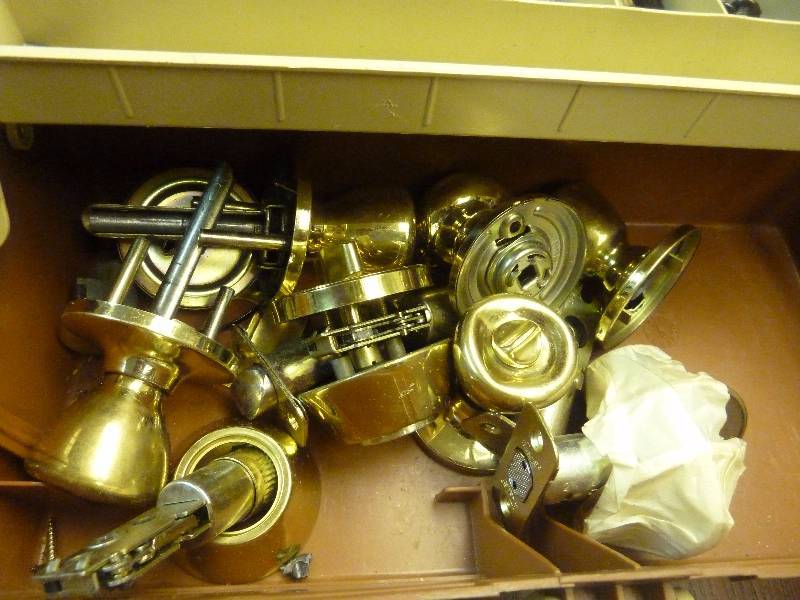 lot 519 image: Large Lot of Brass Door Knobs