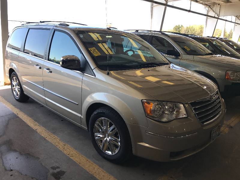 2008 Chrysler Town & Country Limited Swivel & Go