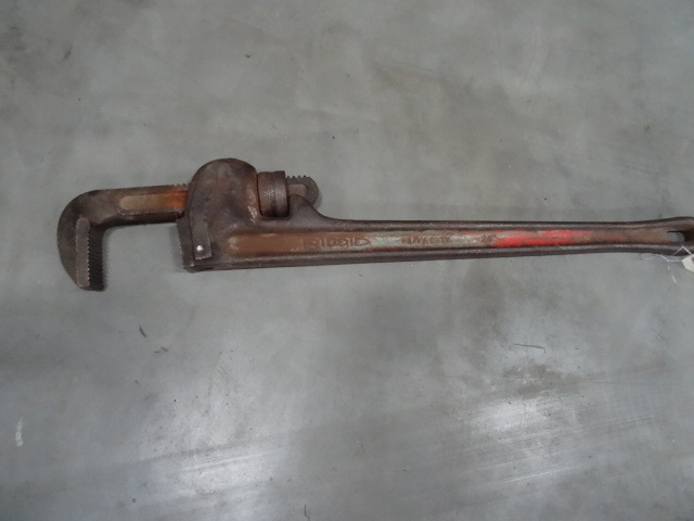 Ridgid 24 cast pipe wrench....