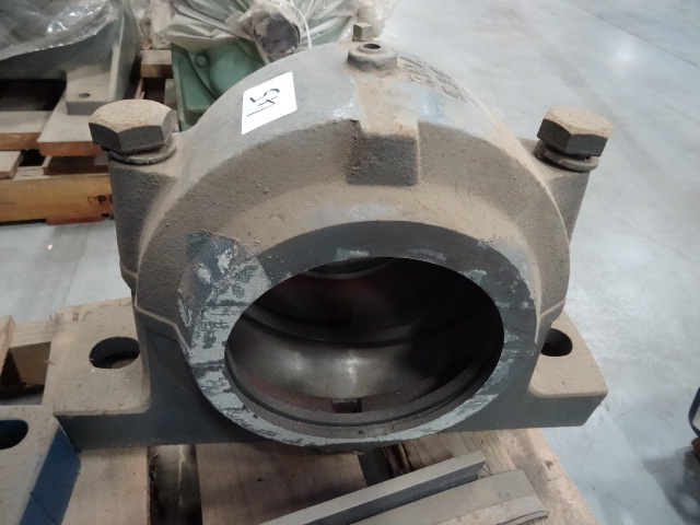 SNA 526 bearing housing. New...
