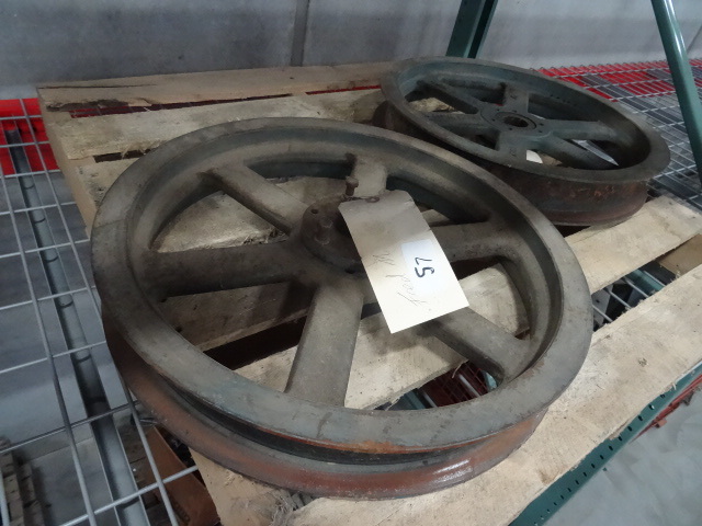 2 belt pulleys. 20 x 3...