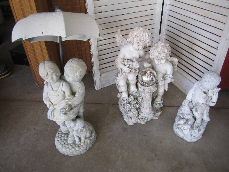 lot 53 image: lot of garden ornaments...