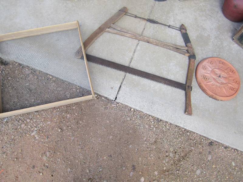 lot 79 image: Vintage saw, screen, and dcor...