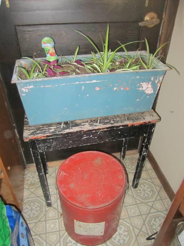 lot 142 image: Vintage lard can bench and planter ...