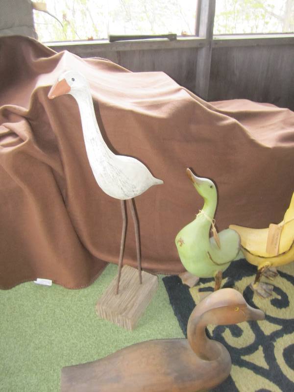 lot 162 image: Decorative birds...