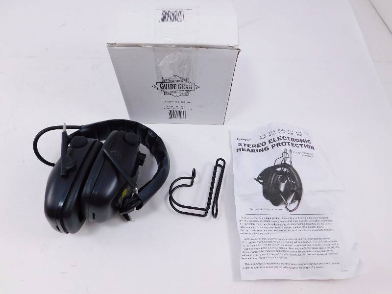 lot 15 image: Guide Gear Stereo Hearing Protection Earmuffs