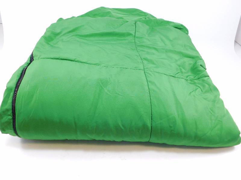 lot 65 image: Guide Gear Queen Air Bed Fitted Cover  Sleeping Bag, Green -
