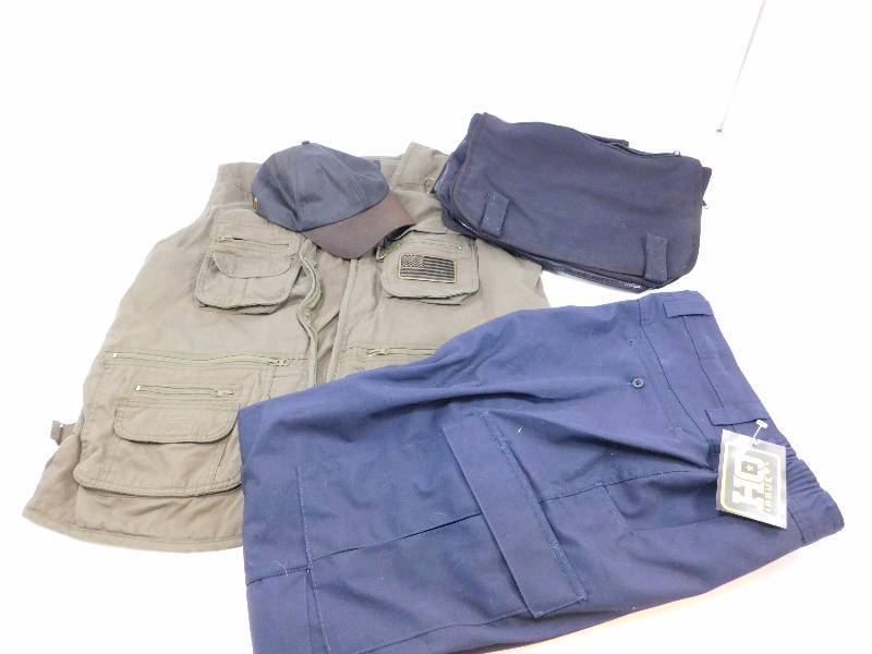 lot 71 image: Mens Concealment Vest, Small and Large-Frame Pistols, Mens Aussie Slugger Cap, Military Surplus School Shoulder Bag, HQ ISSUE Mens Ripstop Tactical Pants  Size