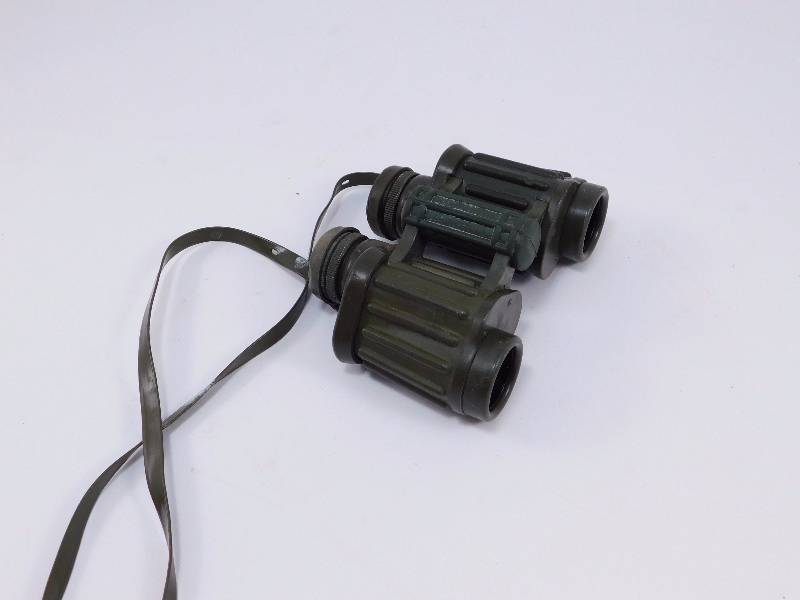 lot 82 image: Used Hensoldt  Zeiss 8x30 German Army Binoculars