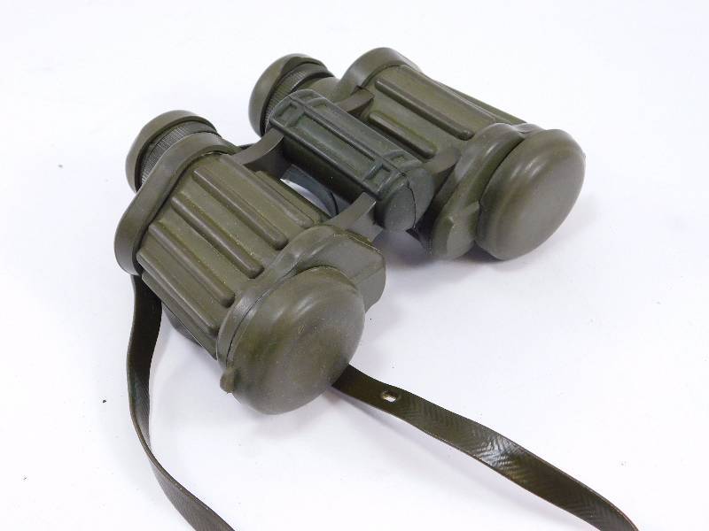 lot 84 image: Used Hensoldt  Zeiss 8x30 German Army Binoculars