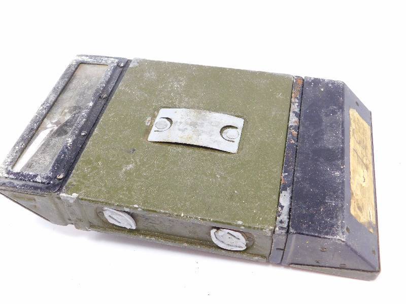 lot 86 image: U.S. Military Surplus M6 WWII Tank Periscope