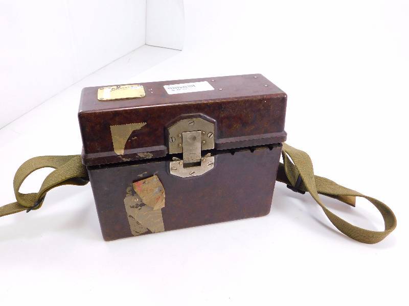 lot 100 image: Polish Military Surplus 1950s Era Field Phone