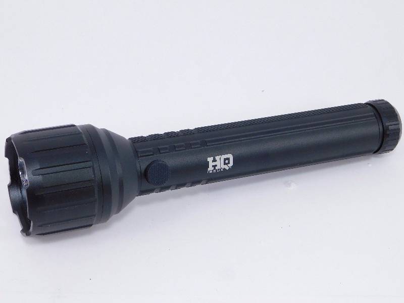lot 111 image: HQ ISSUE Pro Series Flashlight, 2,000 Lumen