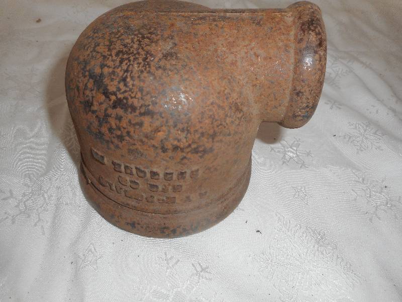 lot 9 image: ANTIQUE WINDMILL WATER CUP OR BASIN