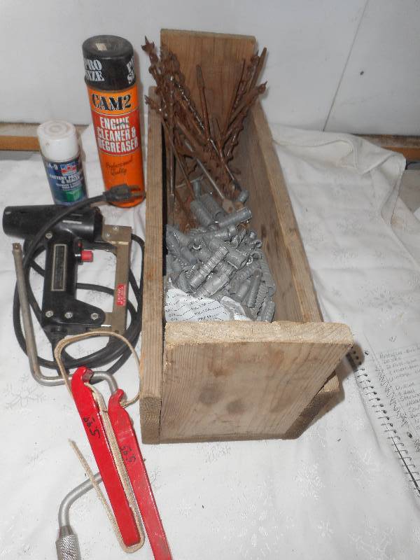 lot 21 image: DRILL BITS , METAL CONNECTORS , ELECTRIC STAPLE GUN , ALOT OF SHOP STUFF