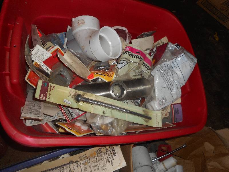 lot 88 image: PLUMBING SUPPLIES