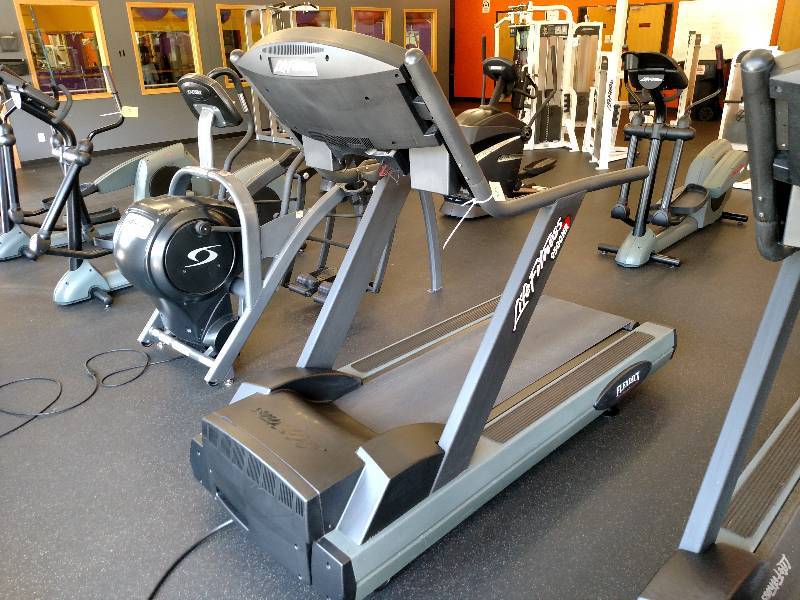 lot 5 image: Life Fitness 9500HR Treadmill, with...