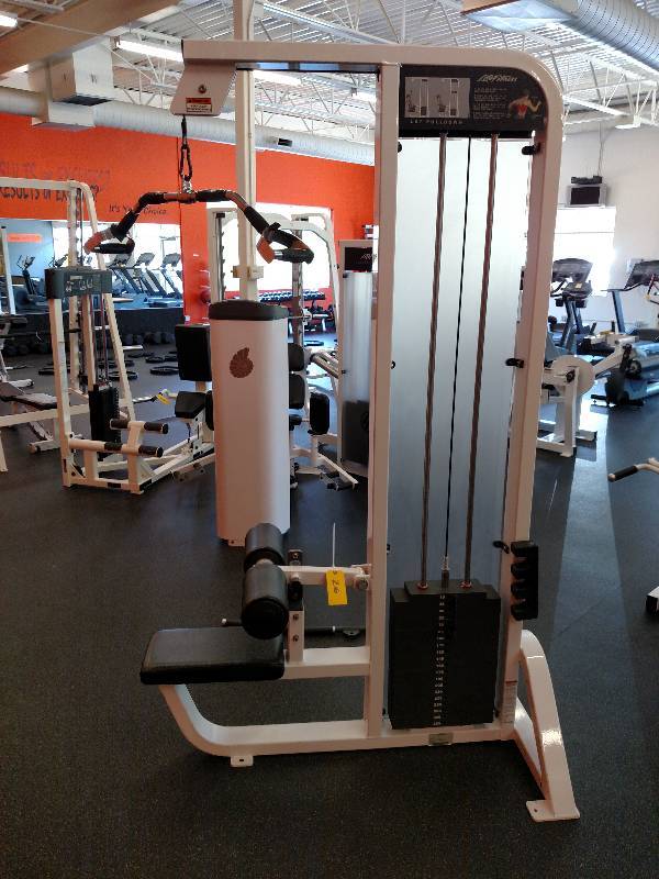 lot 26 image: Life Fitness PSPD Pro 2 Lat Pull Do...