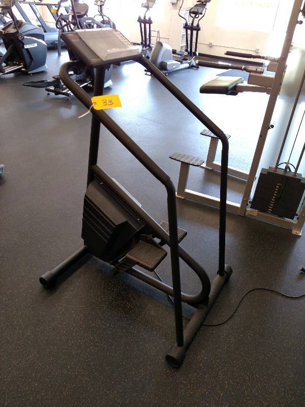 lot 33 image: Stairmaster 4000PT Stepper, Works, ...
