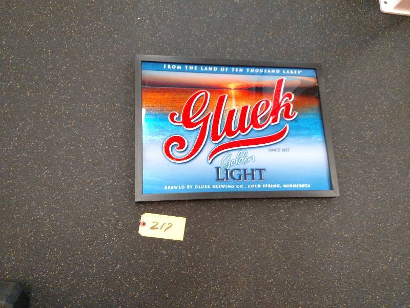 lot 217 image: Gluek Golden Light Sign, 23 x 17...