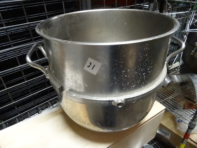 40 Qt Mixer bowl. After market Hoba...