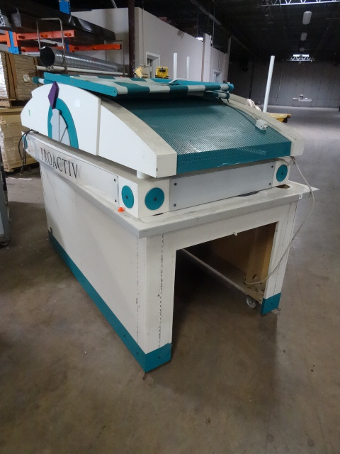 Mall kiosk on wheels. 78 x 48. Cano...
