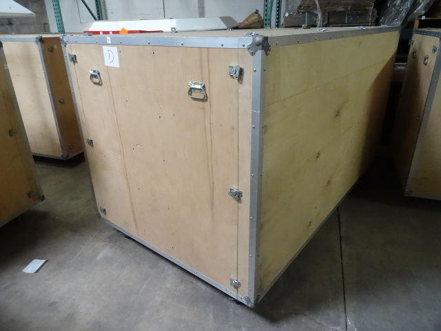 Wood travel shipping crate for trad...