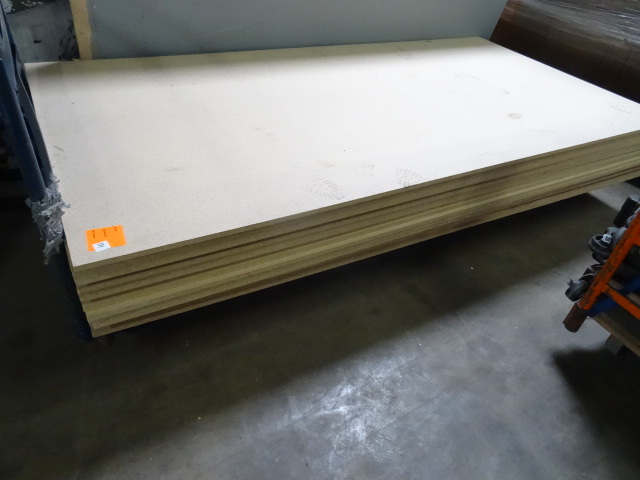 18 sheets of new 4 x 8 particle boa...