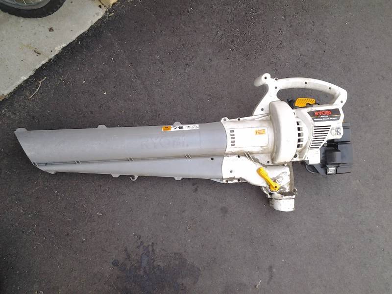 lot 9 image: Ryobi BlowerMulcher (Missing Bag-Has Compression)