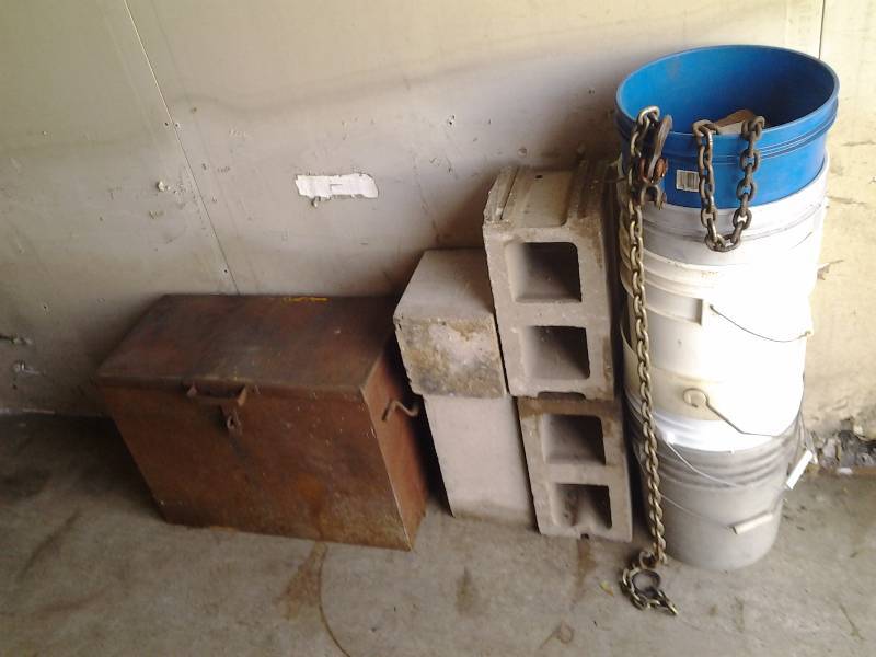 lot 22 image: Steel Tool Chest, Cinder Blocks, 7-5 Gallon Buckets & Assorted Chains