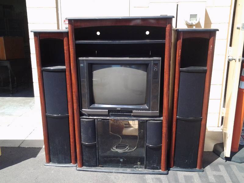 entertainment center with built in speakers